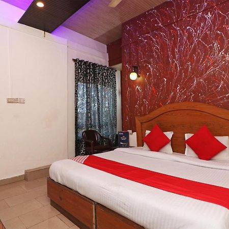 Oyo 75571 Sai Pooja Lodging Hotel Mumbai Exterior photo